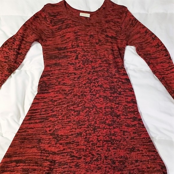 Bobbie Brooks Dresses & Skirts - 30% OFF BUNDLES Bobbie Brooks Red & Black Sweater